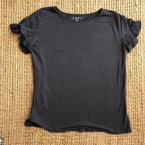 Loft dark grey ruffle tee